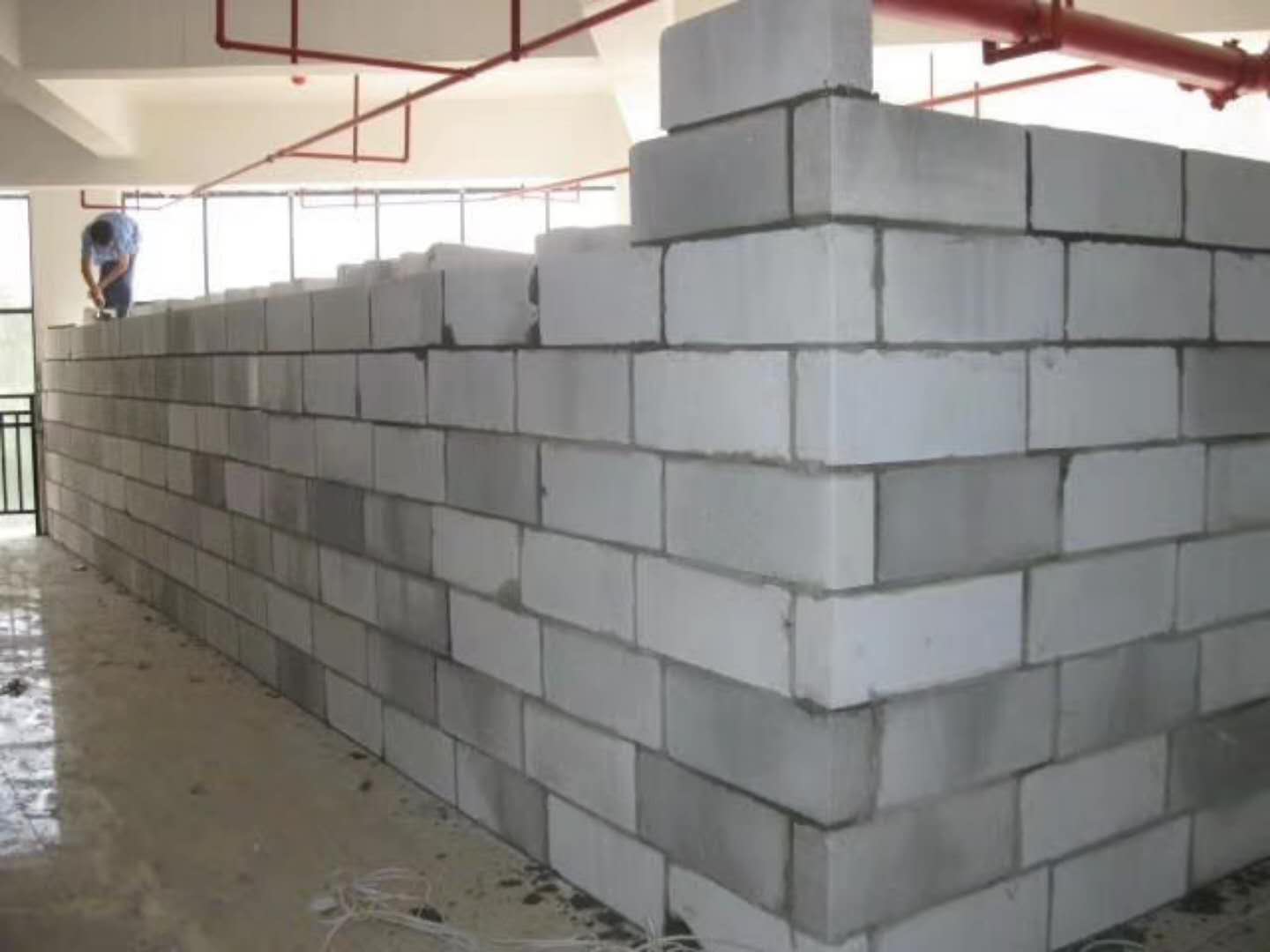 镇康蒸压加气混凝土砌块承重墙静力和抗震性能的研究